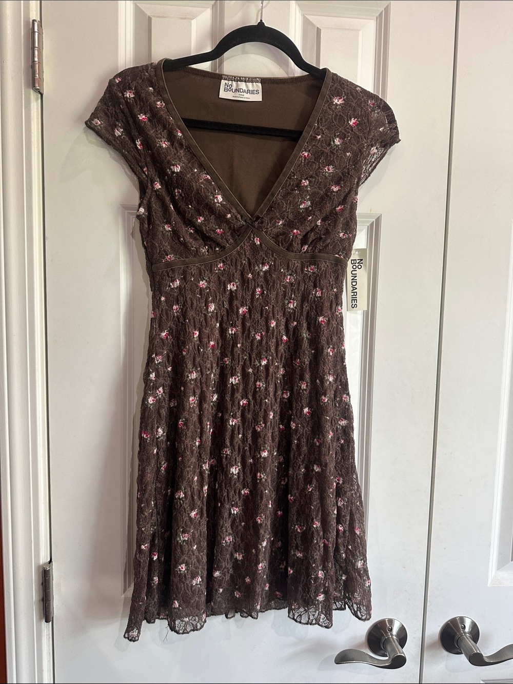 NEW No Boundaries Brown Lace Midi Dress with Pink Floral Accents size S